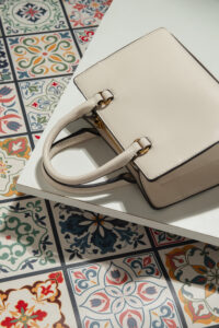 choose the right handbags for timeless designs